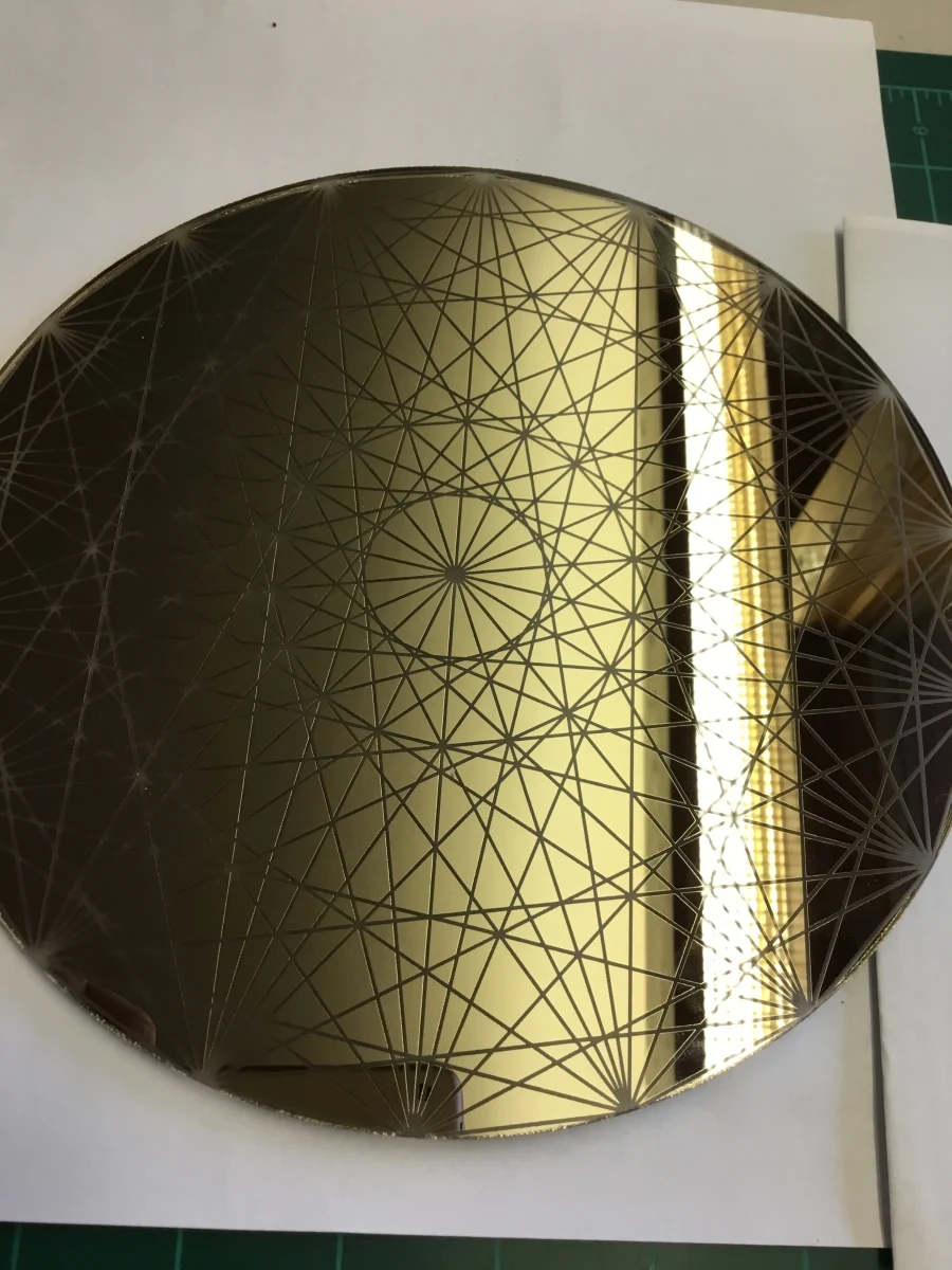gold 18 pt charger