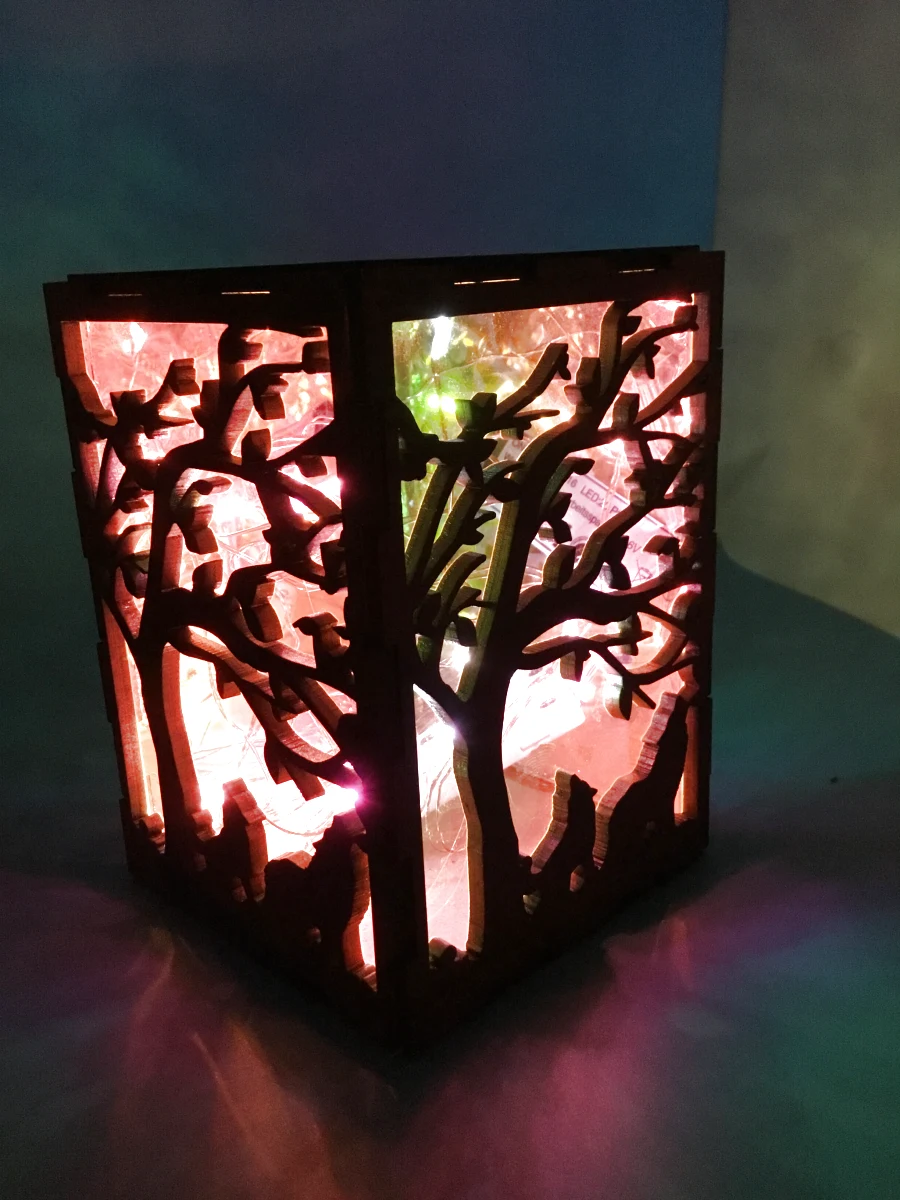 Handcrafted wolves Lamp with Multicolor Glow
